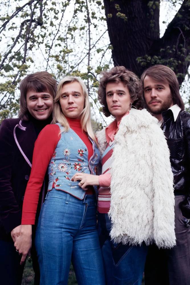 Picture Round Picture Of..